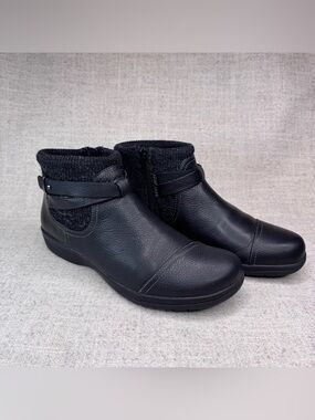 Clarks Black Leather Cheyn Ankle Boots size‎ 8.5 knit sweater ankle, wrap strap